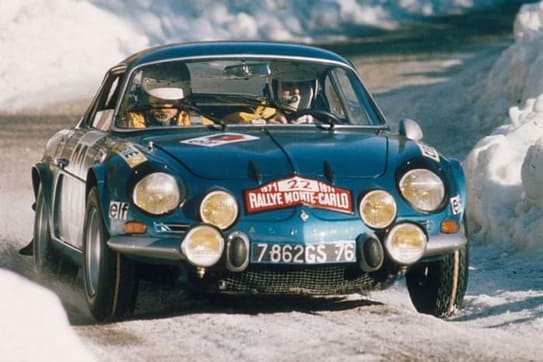 1974 Alpine racing in snow